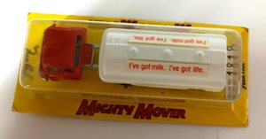 Midget Model No 40 Bedford Articulated Milk Tanker (Ref 2648)